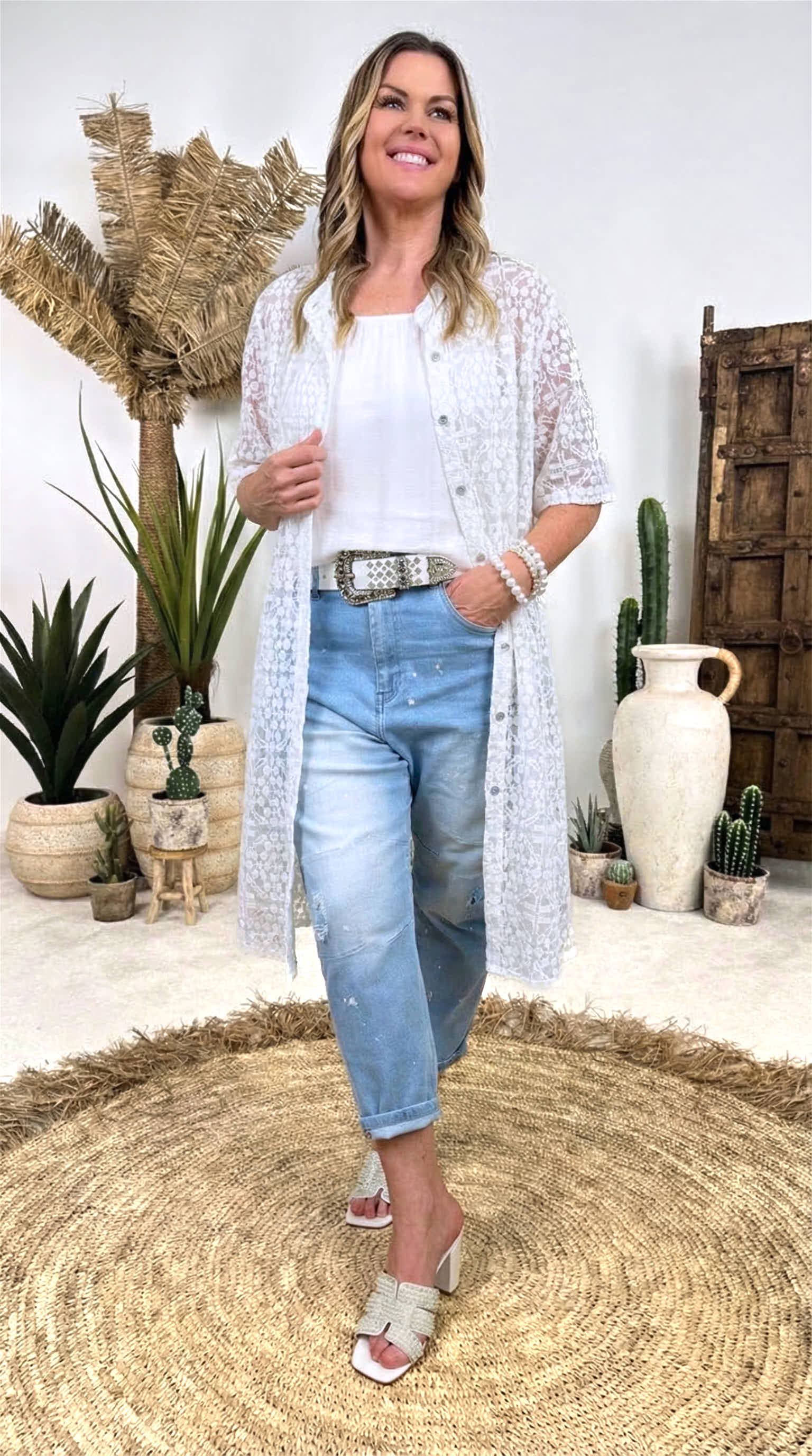 Spitzenbluse Paris Lace (kurz) *Weiß*