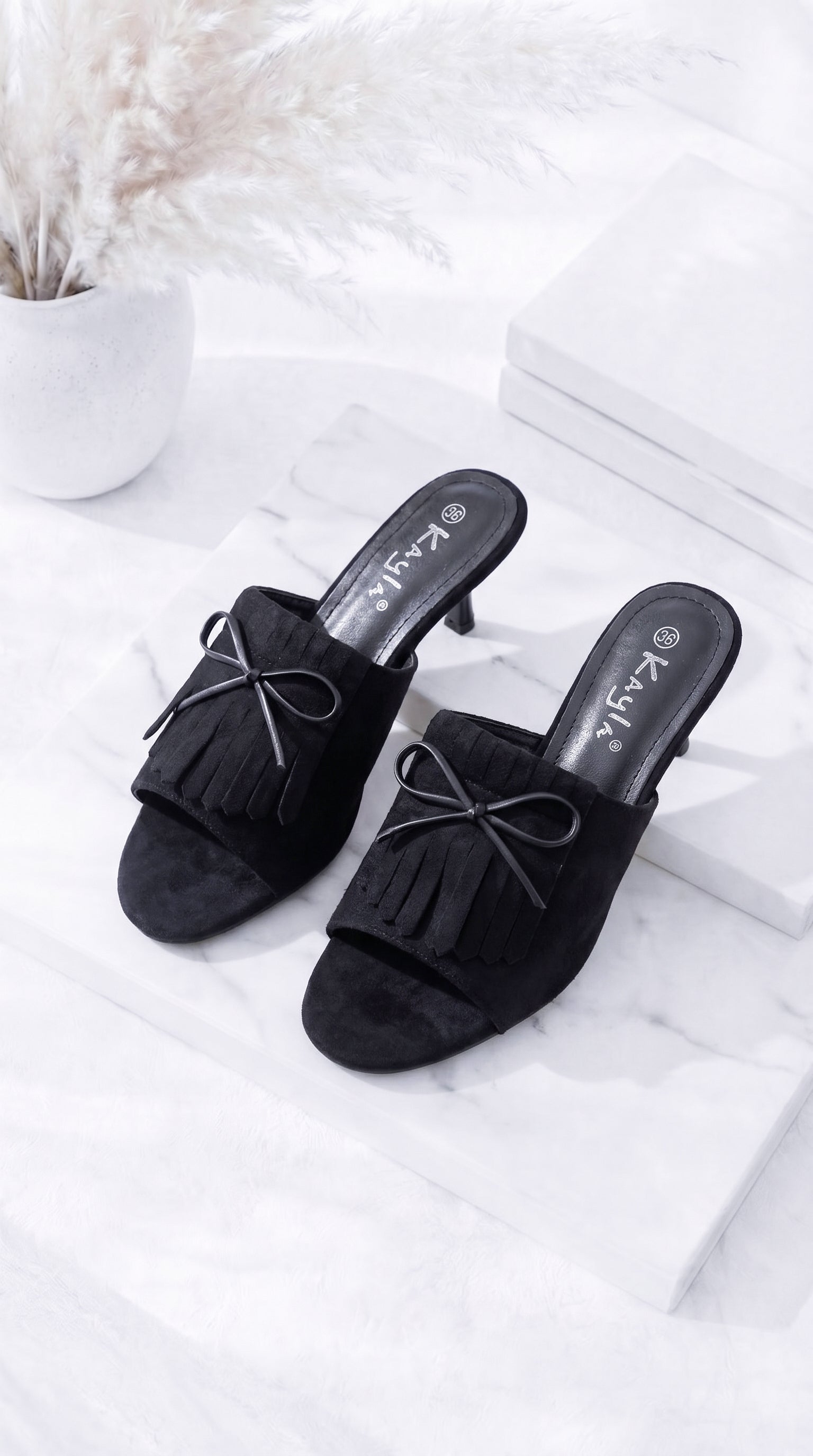 Sandale Velvet Charm *Schwarz*