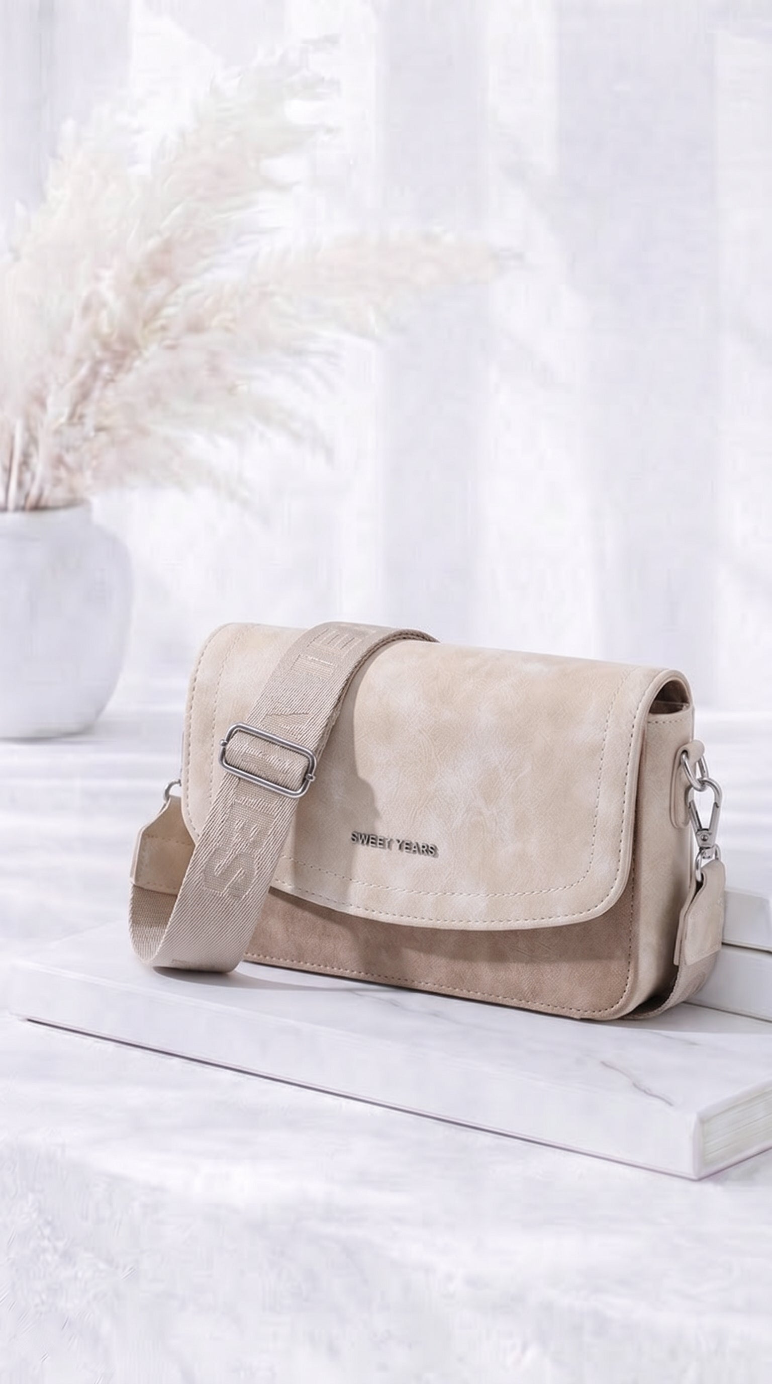 Kleine Umhängetasche Chic Avenue *Creme*