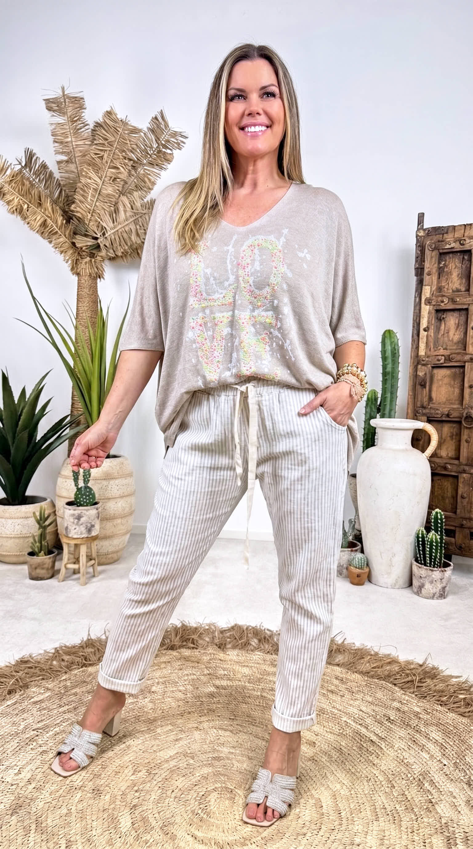 Strickshirt Neon Love *Beige*