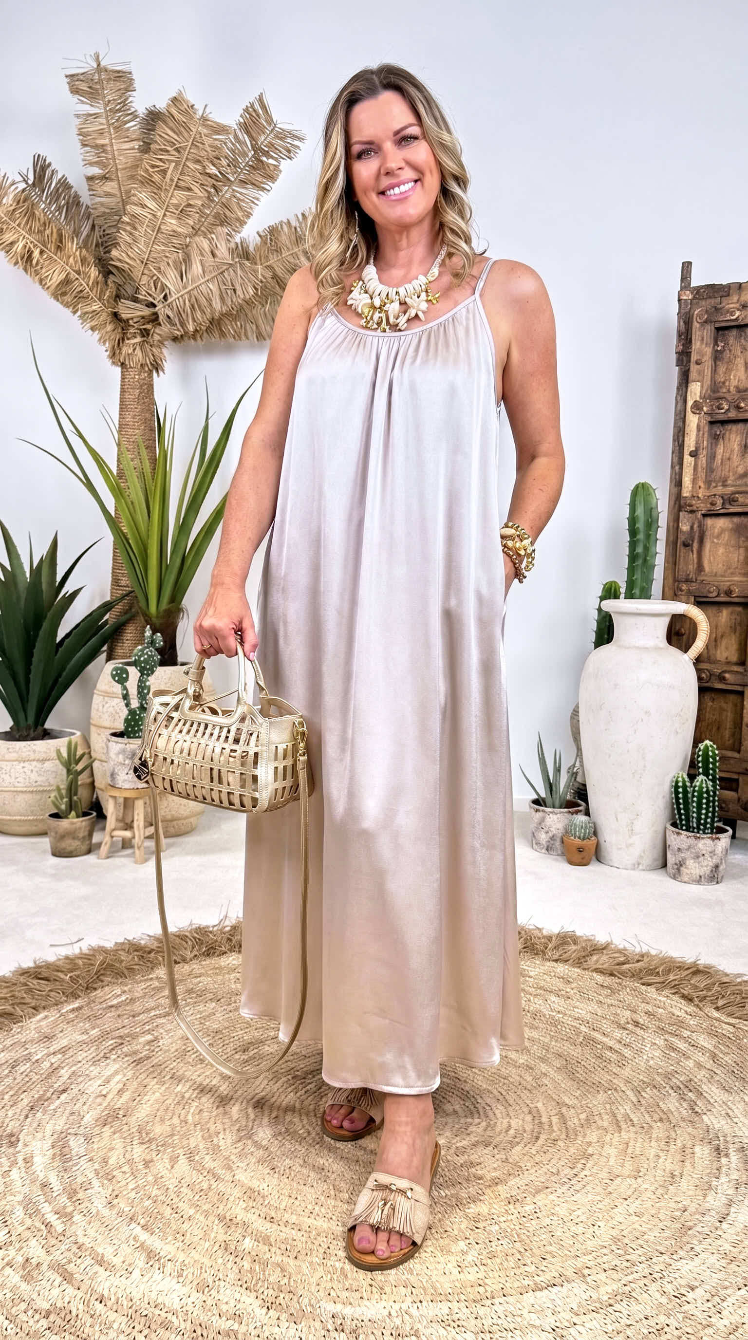 Kleid Holiday Flow *Beige*