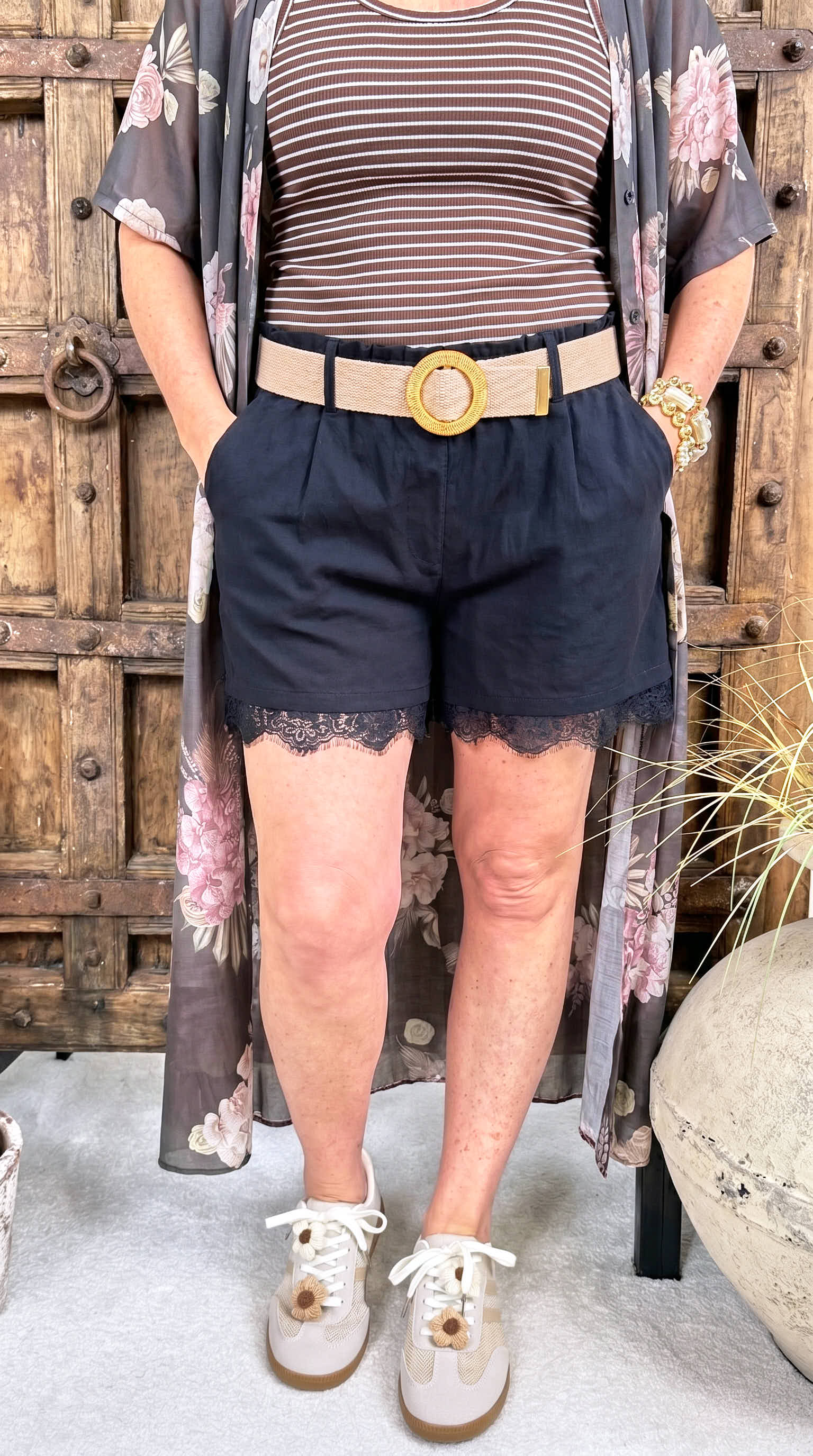 Kurze Hose Natural Lace *Schwarz*