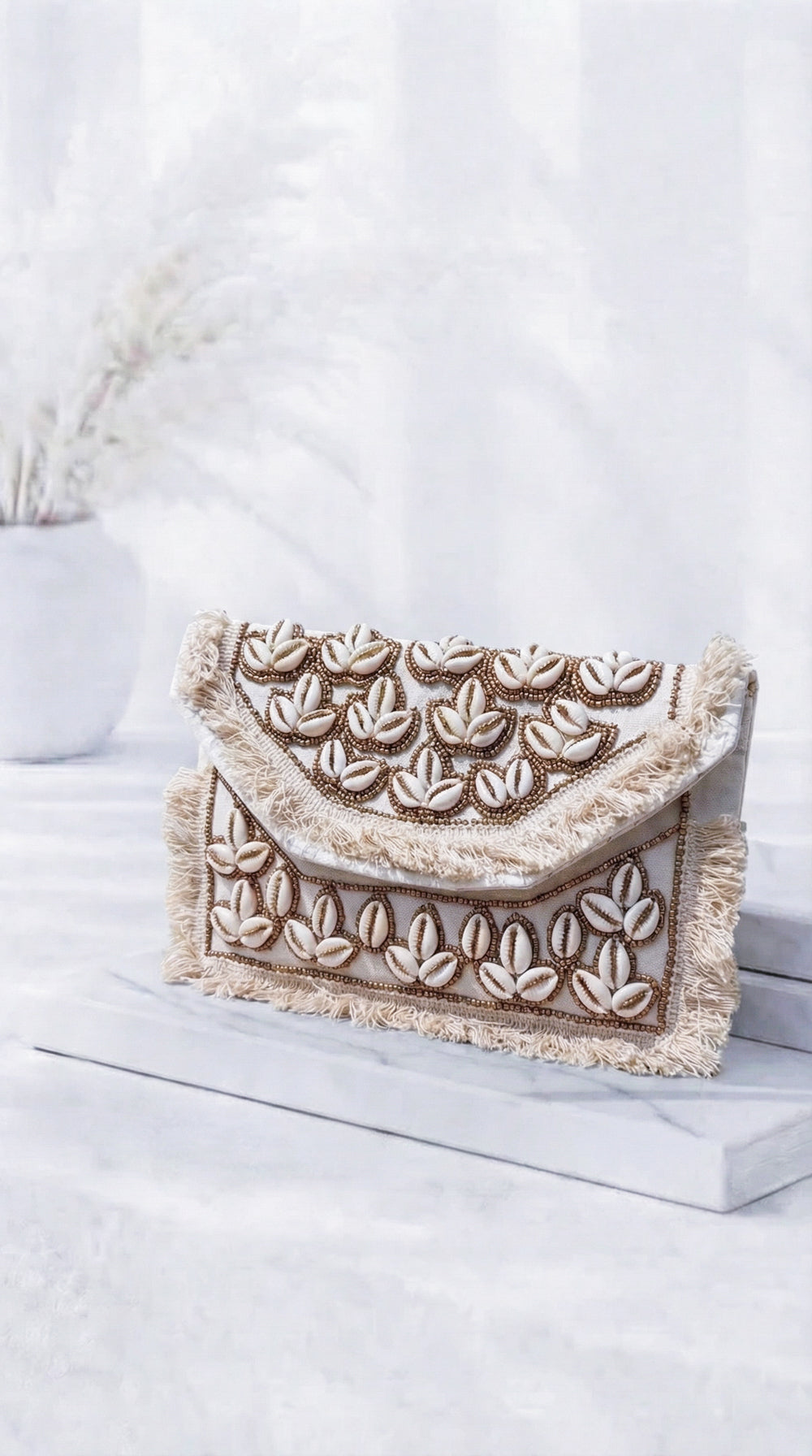 Clutch Mallorca Shell