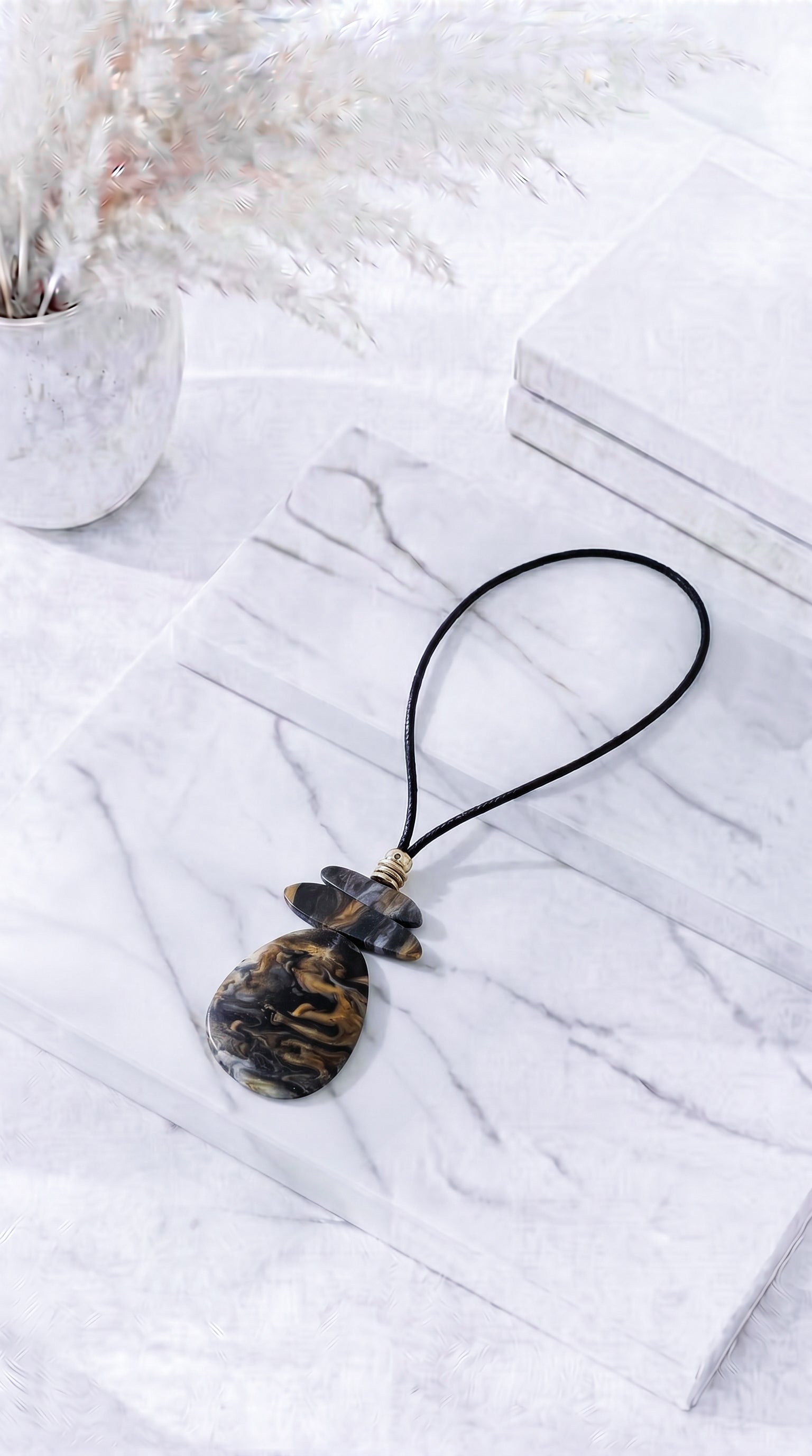 Lange Halskette Capri Marble *Schwarz*