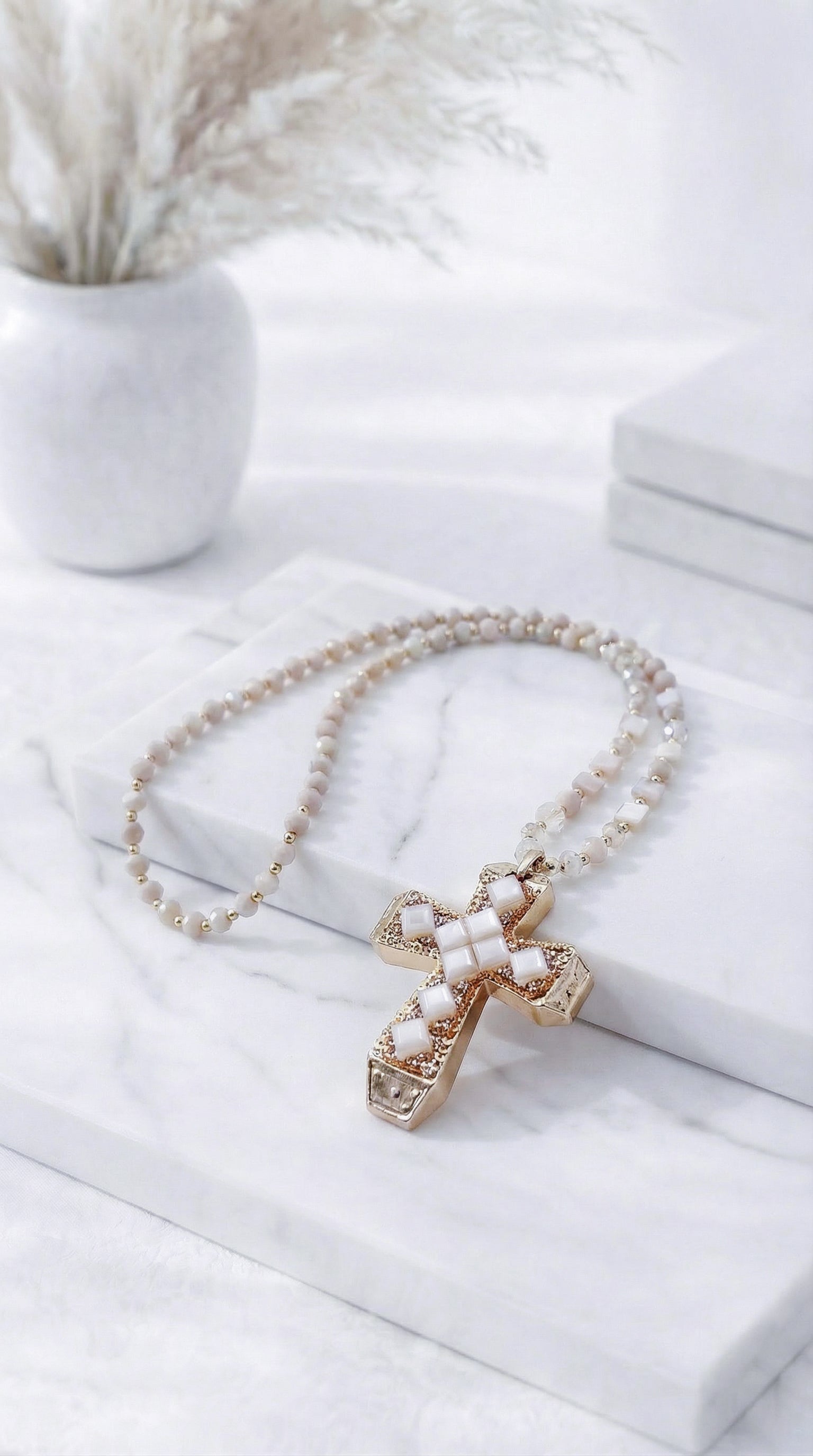 Lange Halskette Faith & Freedom *Creme*