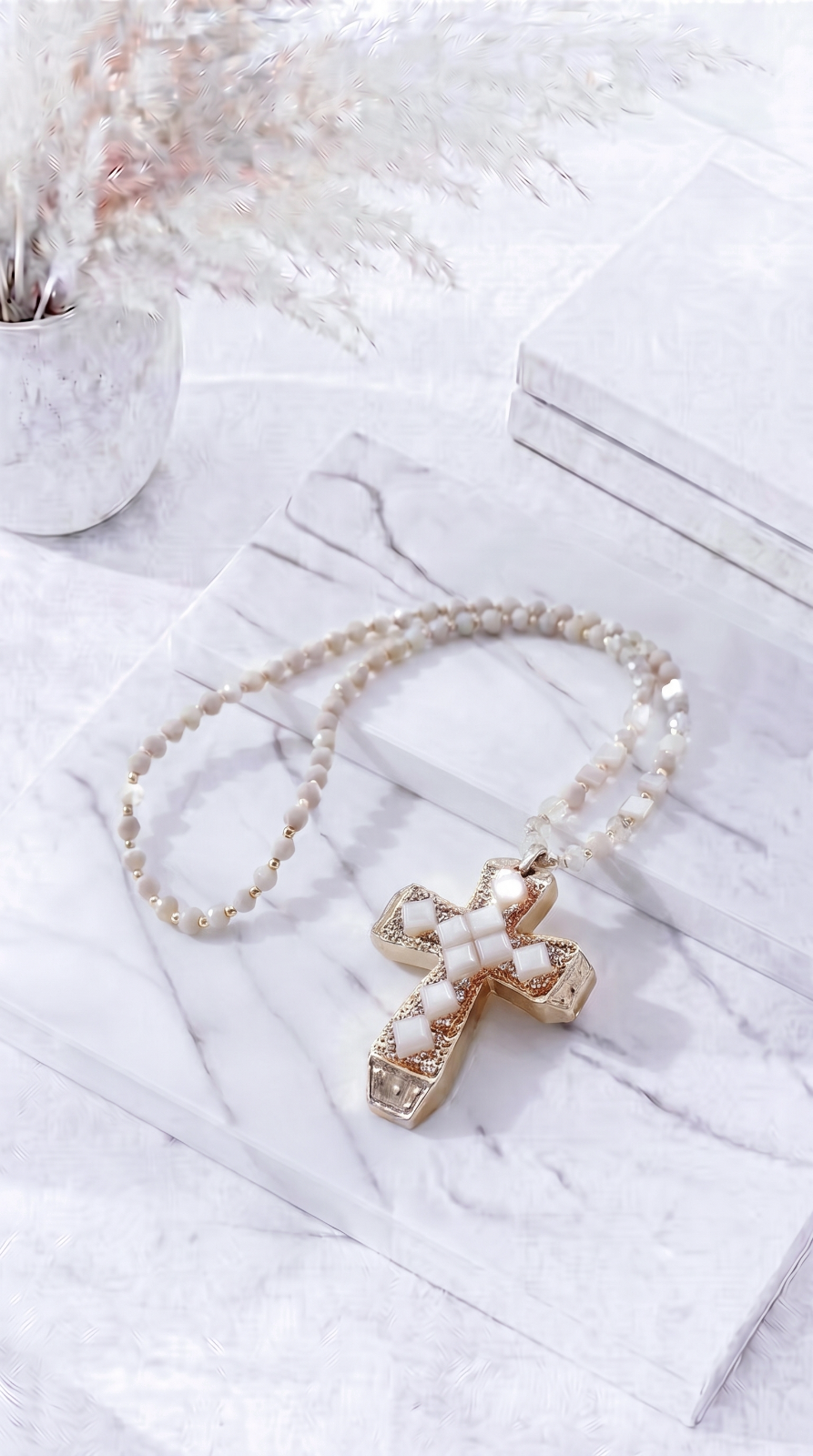 Lange Halskette Faith & Freedom *Creme*