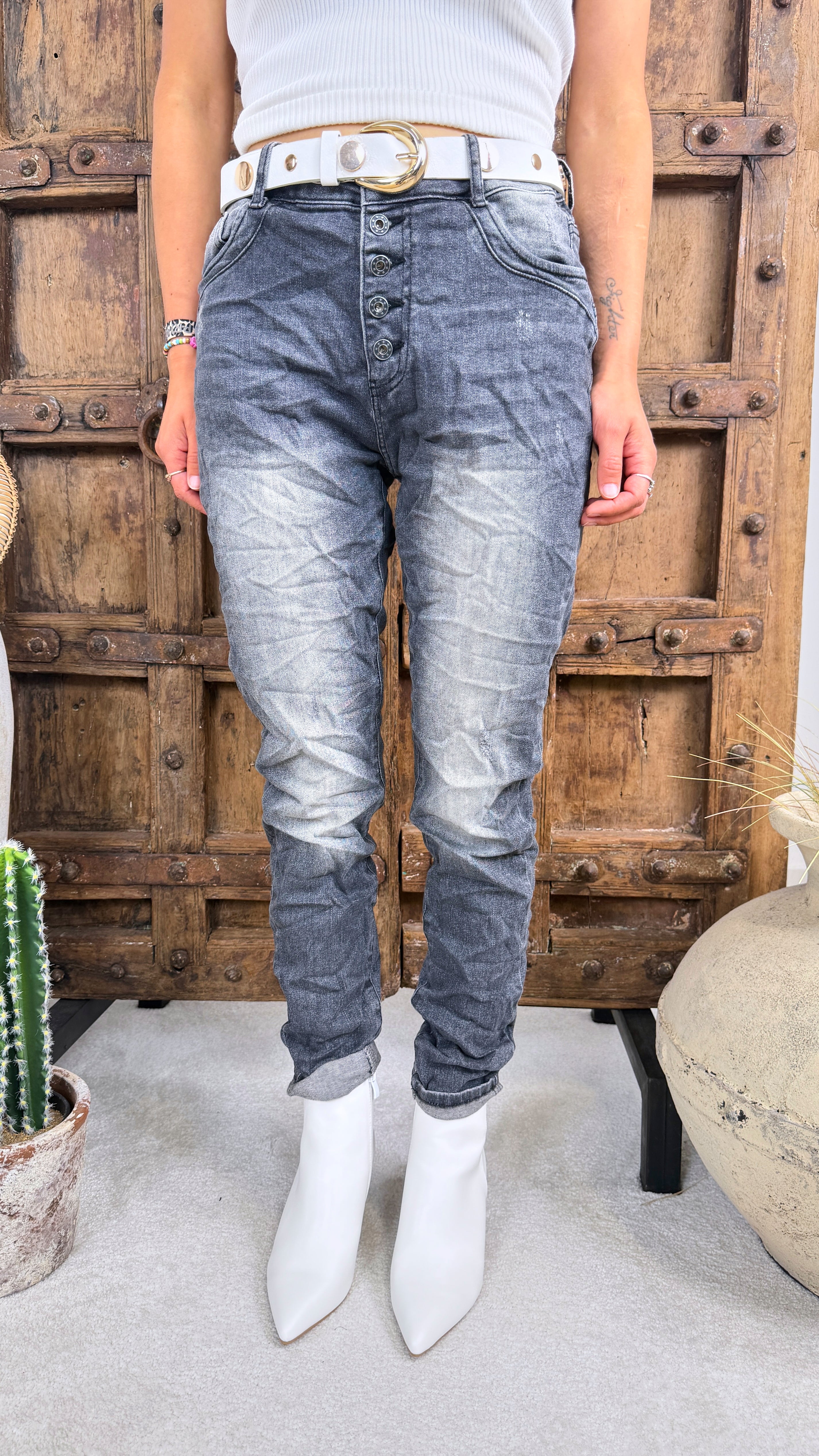 Jeans Carved Stone