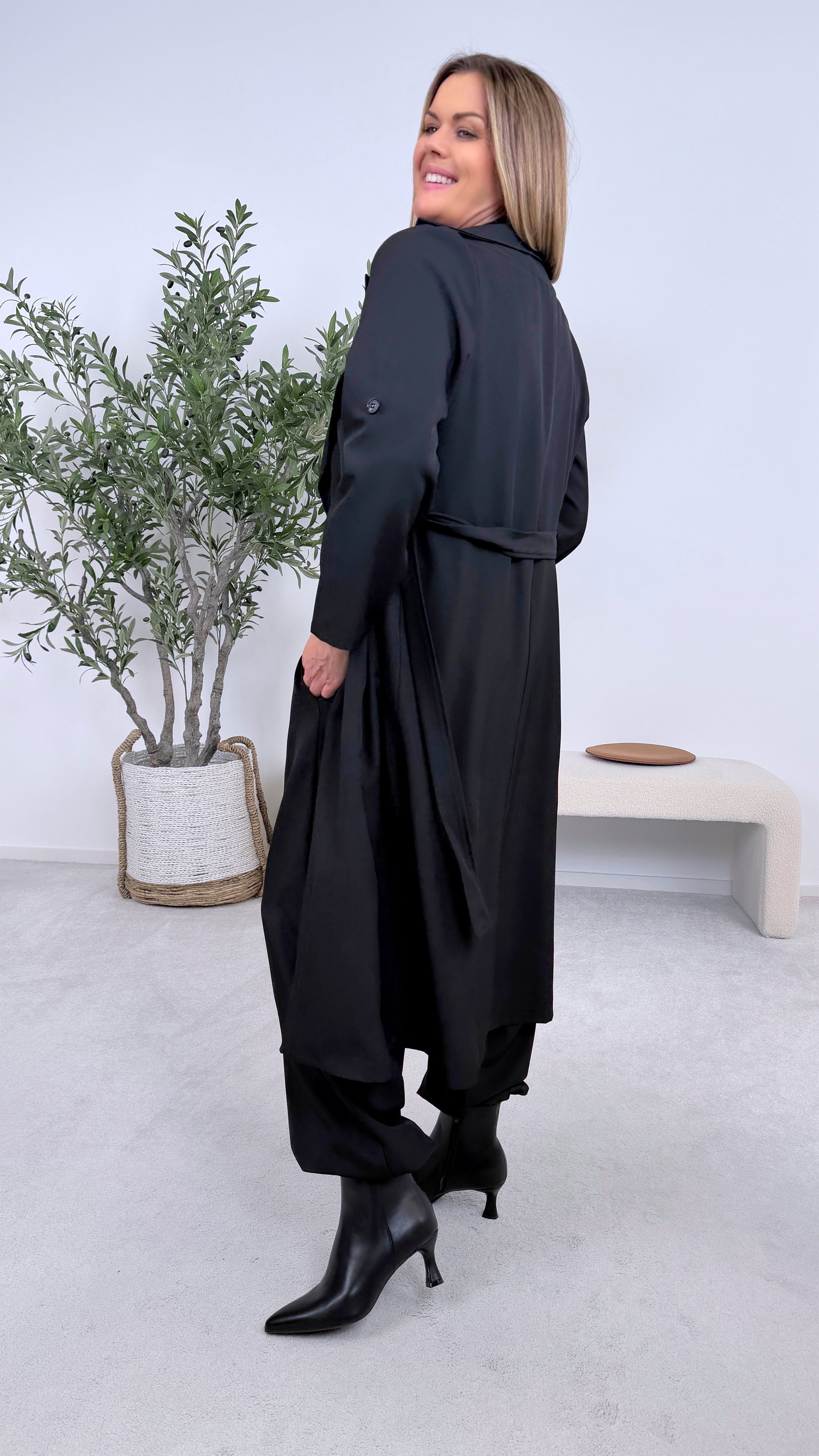 Dünner Trenchcoat Femme Authority *Schwarz*