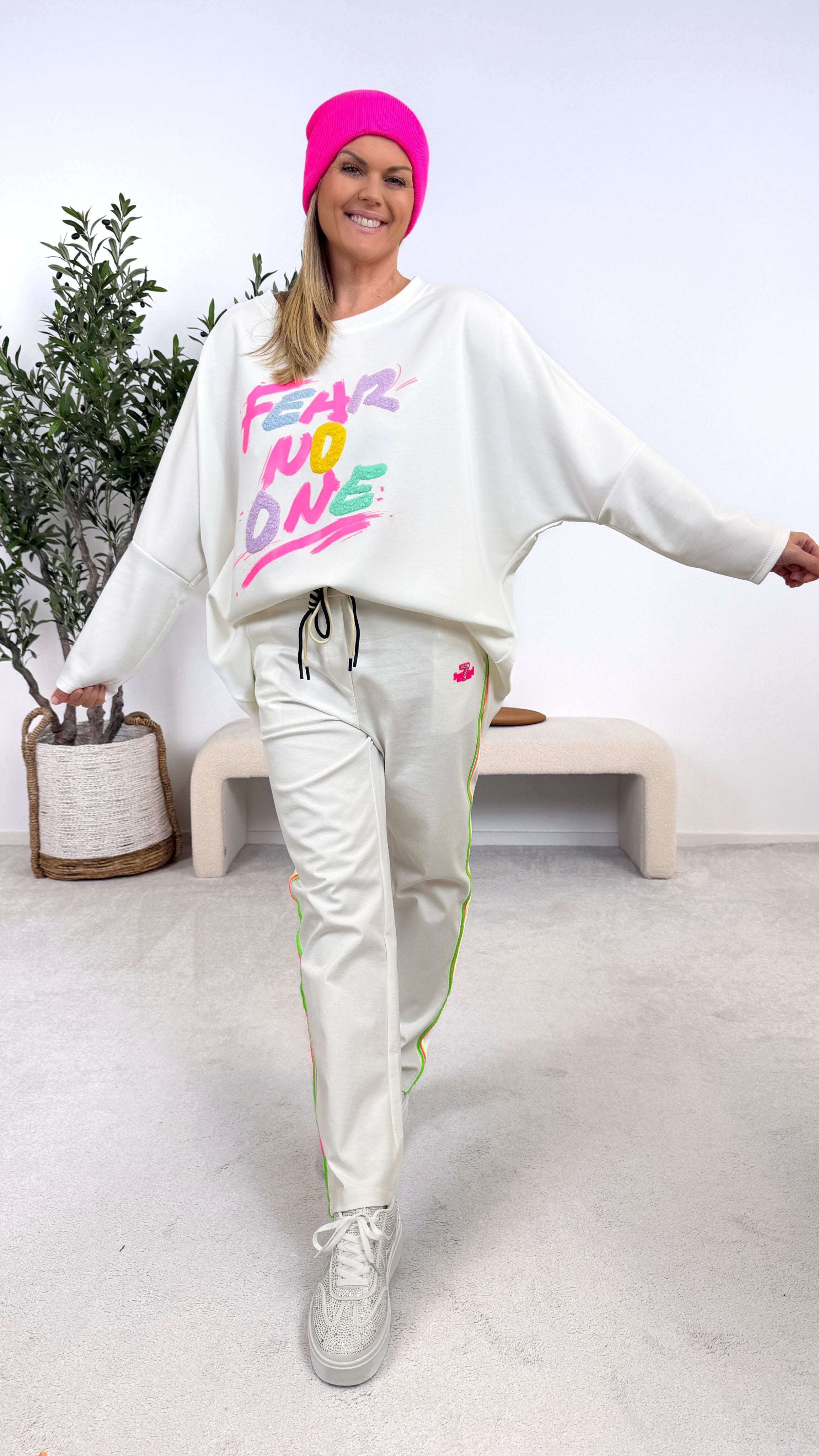 Sweathose Neon Vibes *Weiß*