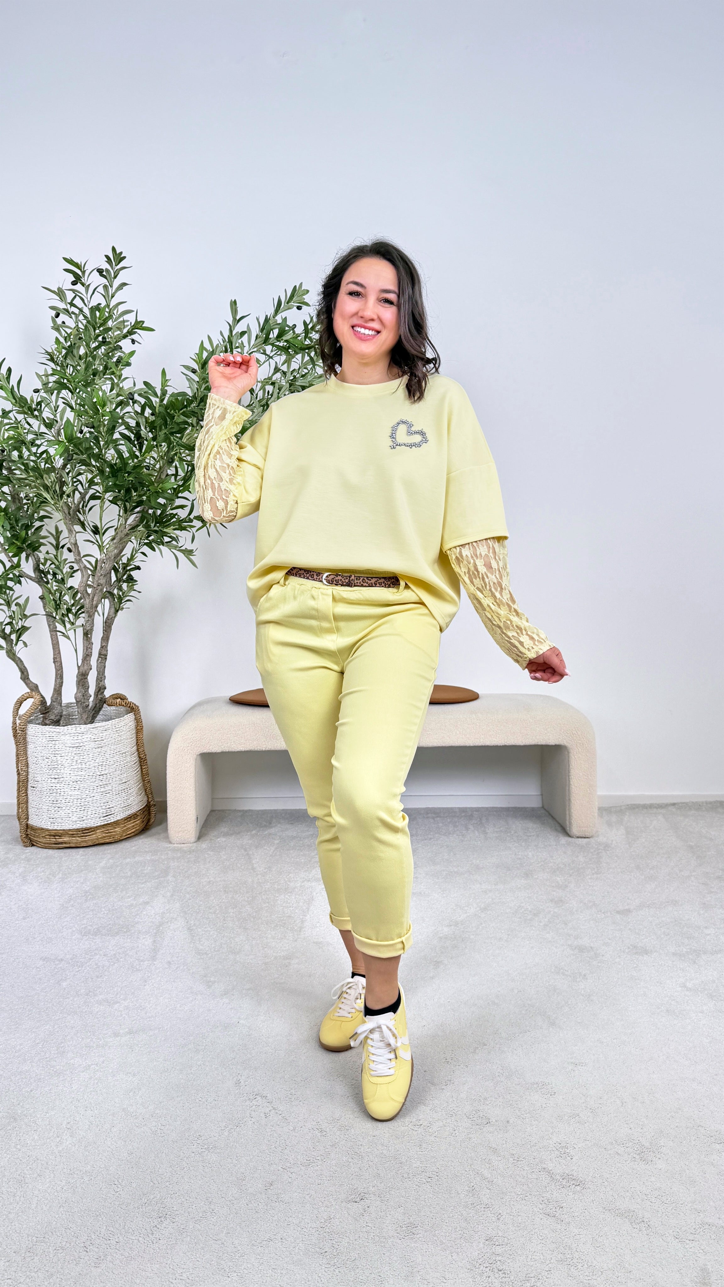 Sweatshirt Satin Heart *Gelb*