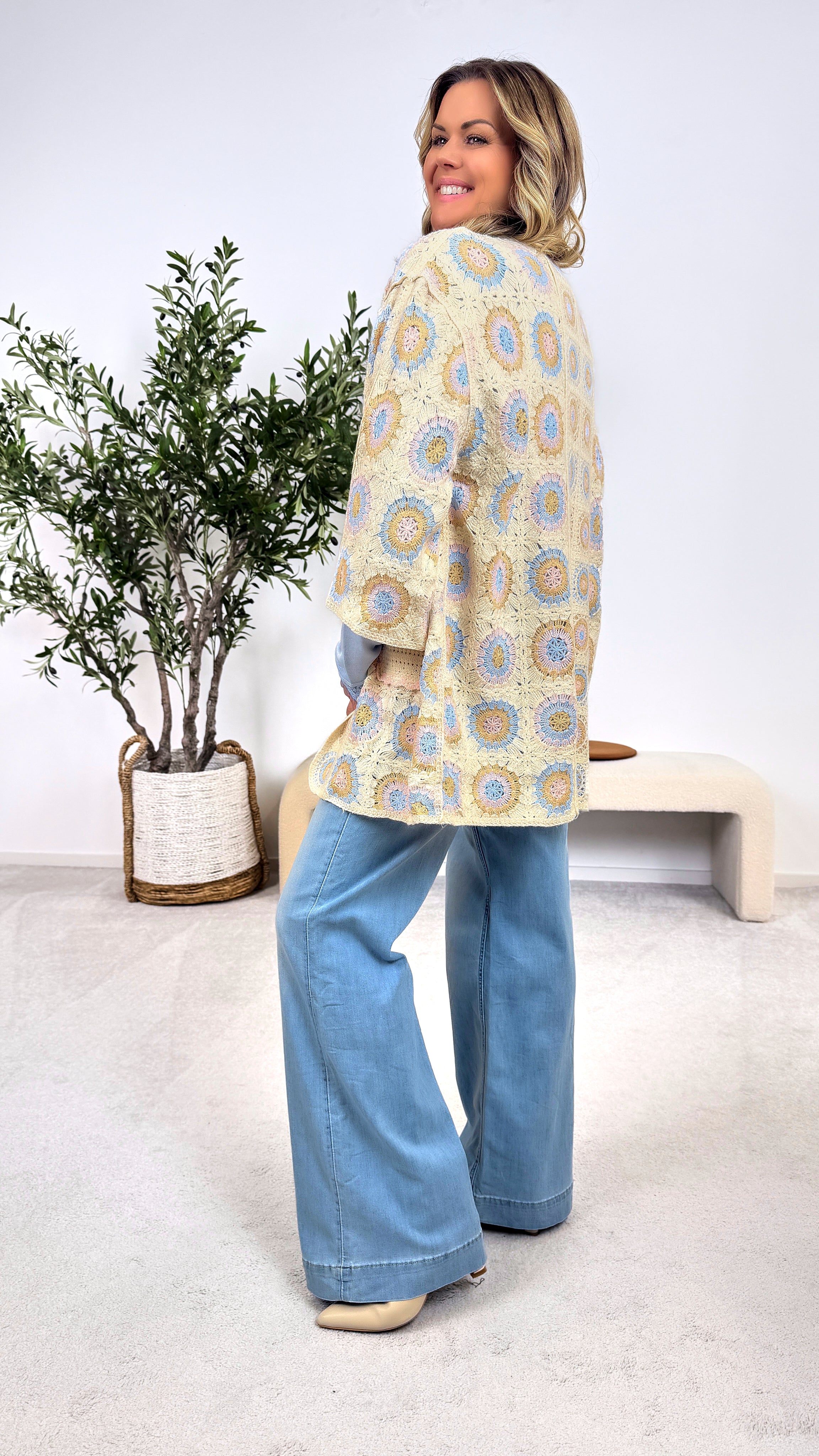 Häkel-Cardigan Festival ZS68042 *Hellblau/Beige*