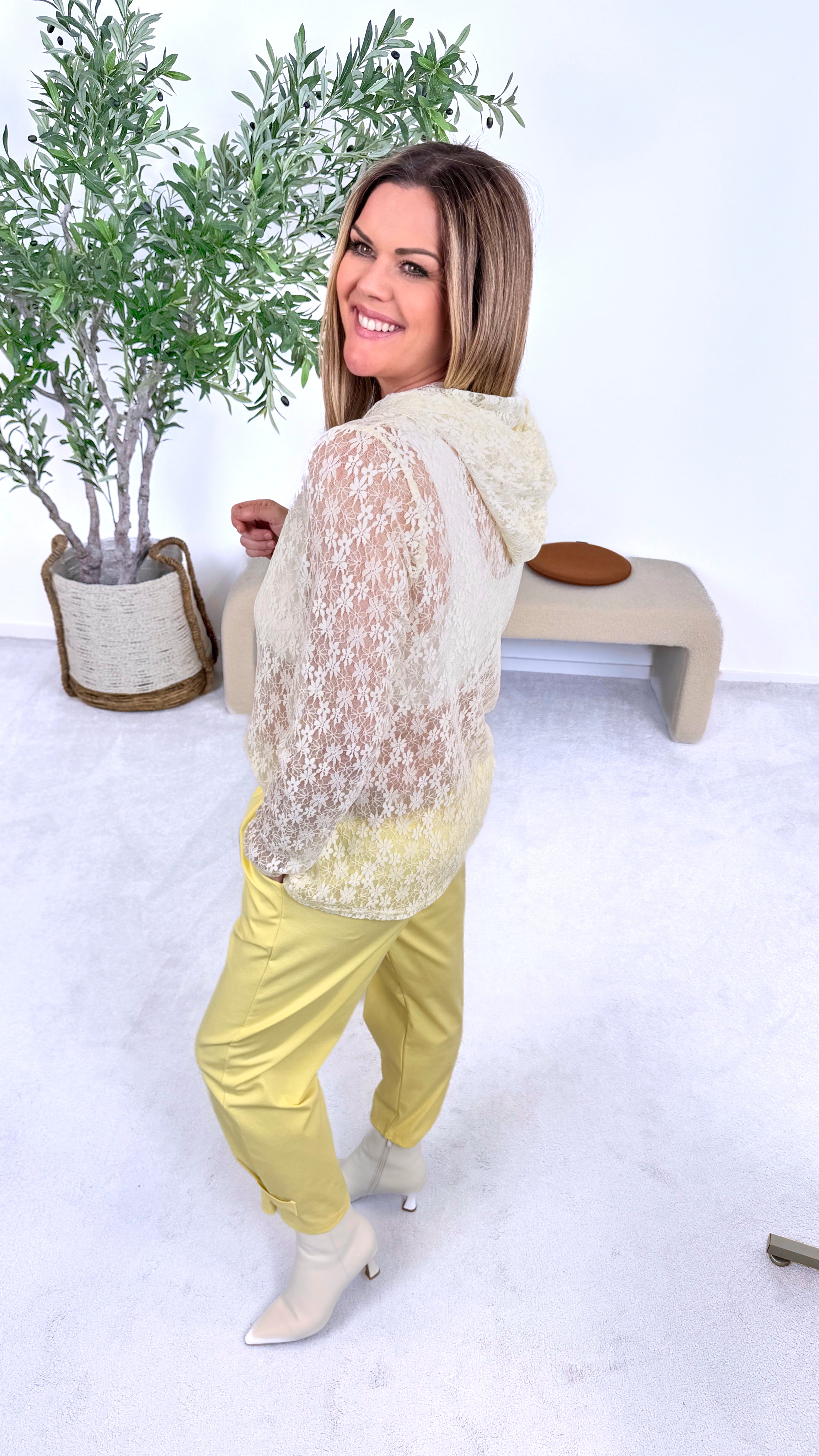 Spitzenshirt Timeless Beauty *Gelb*