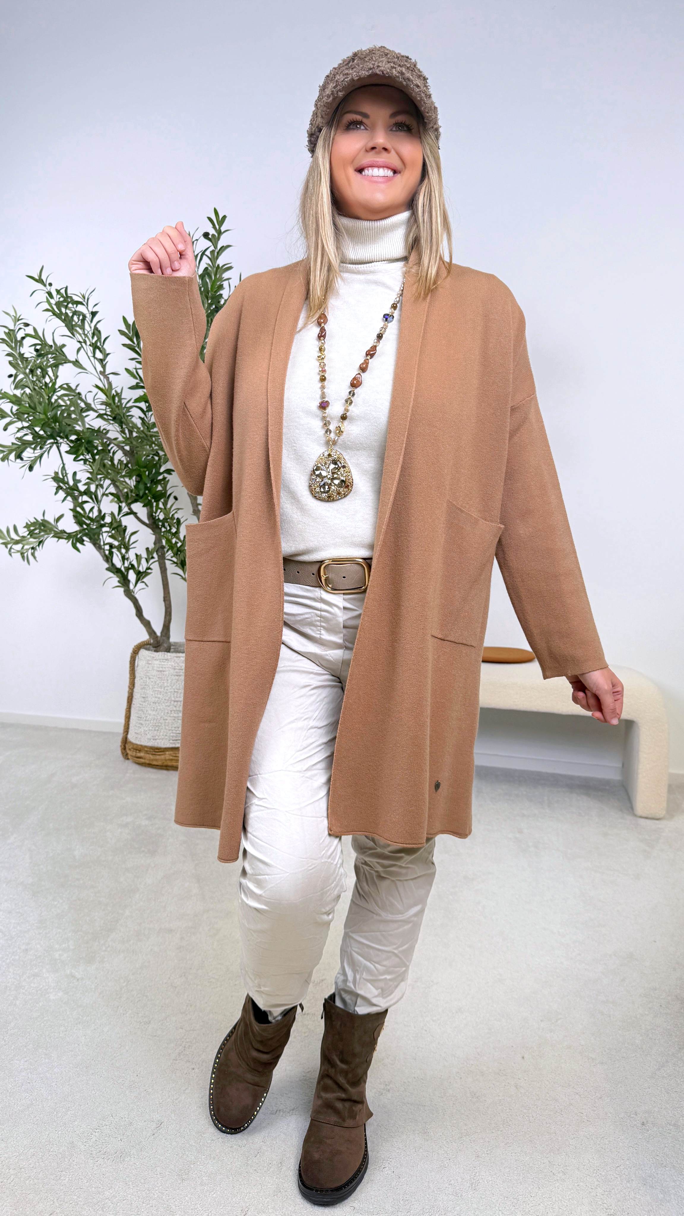 Strickjacke Frosty Glow *Camel*