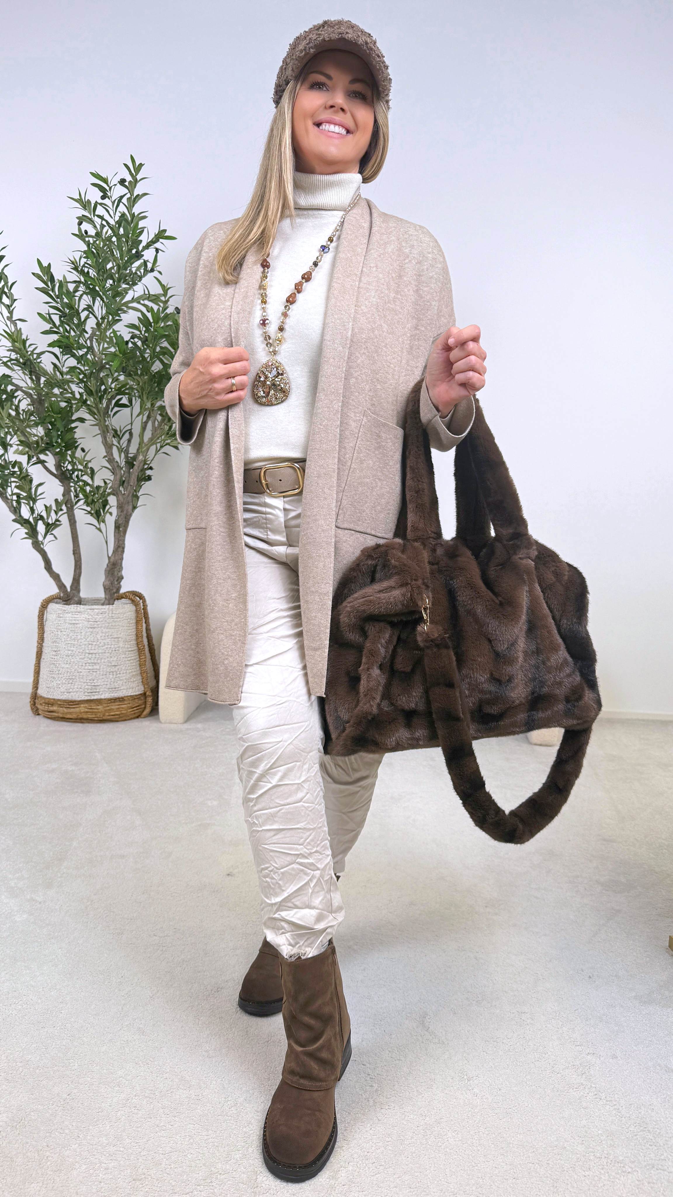 Strickjacke Frosty Glow *Taupe*