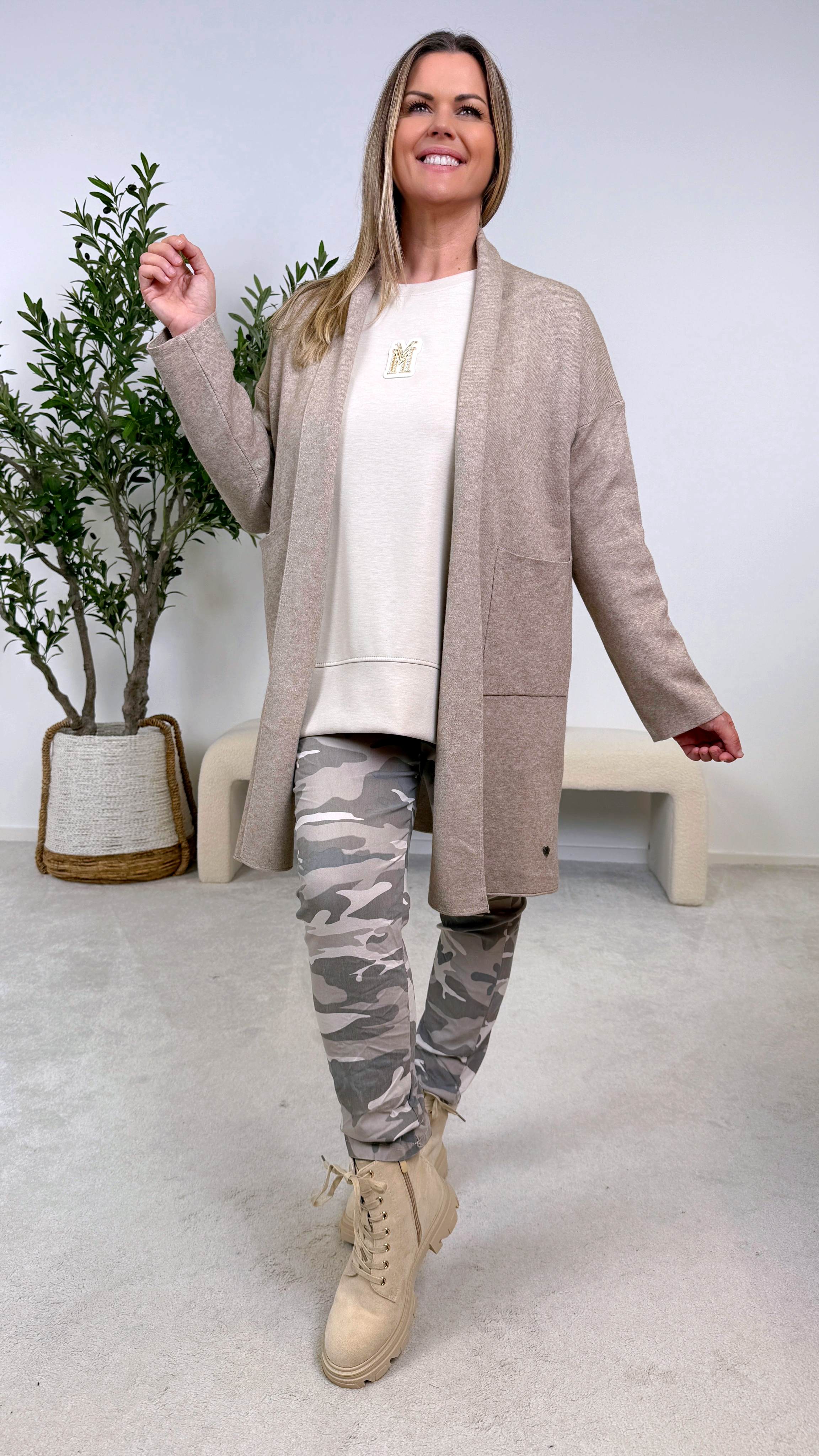 Strickjacke Frosty Glow *Taupe*