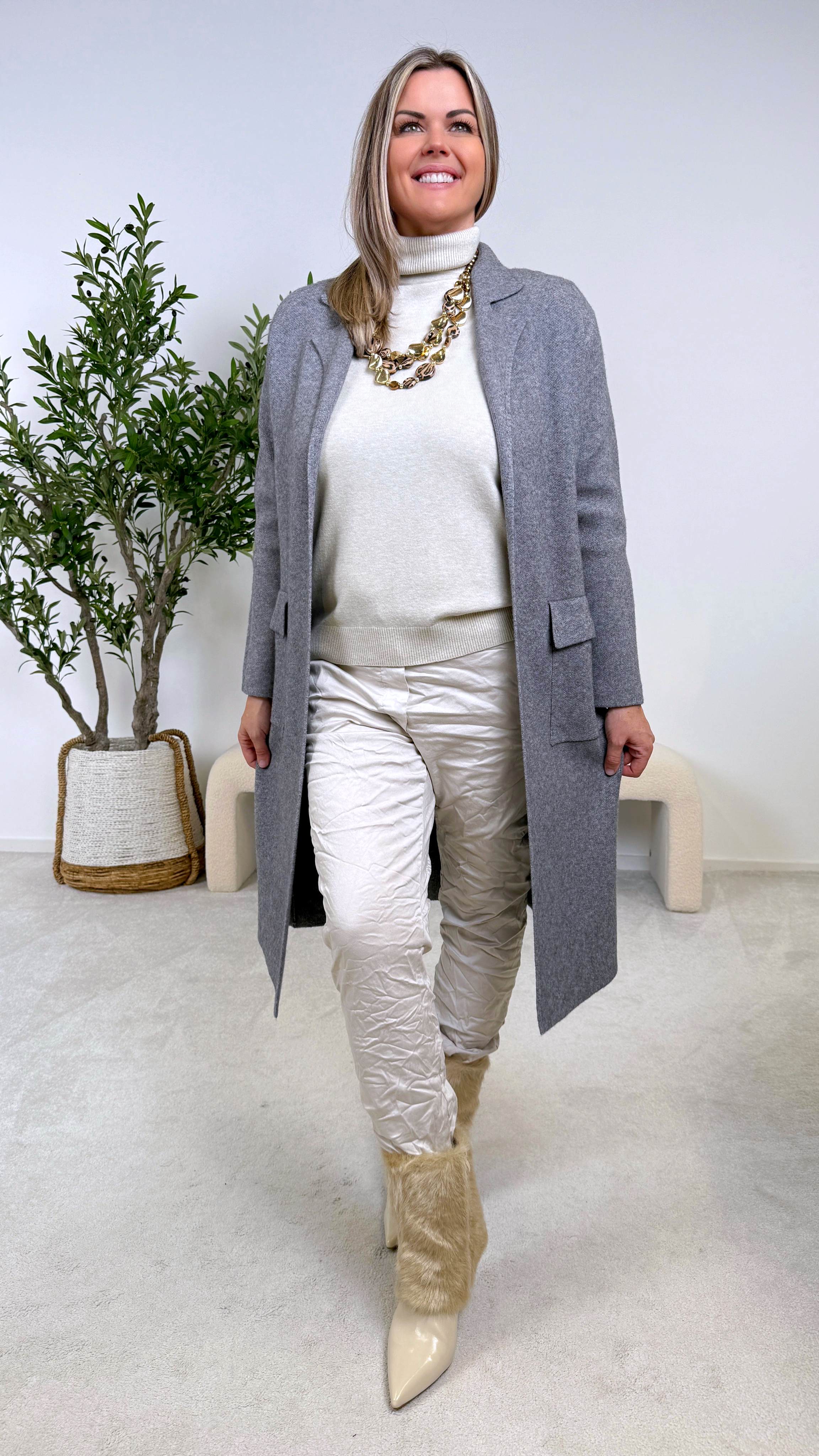 Strickmantel Cloudy Whisper (4 Farben)