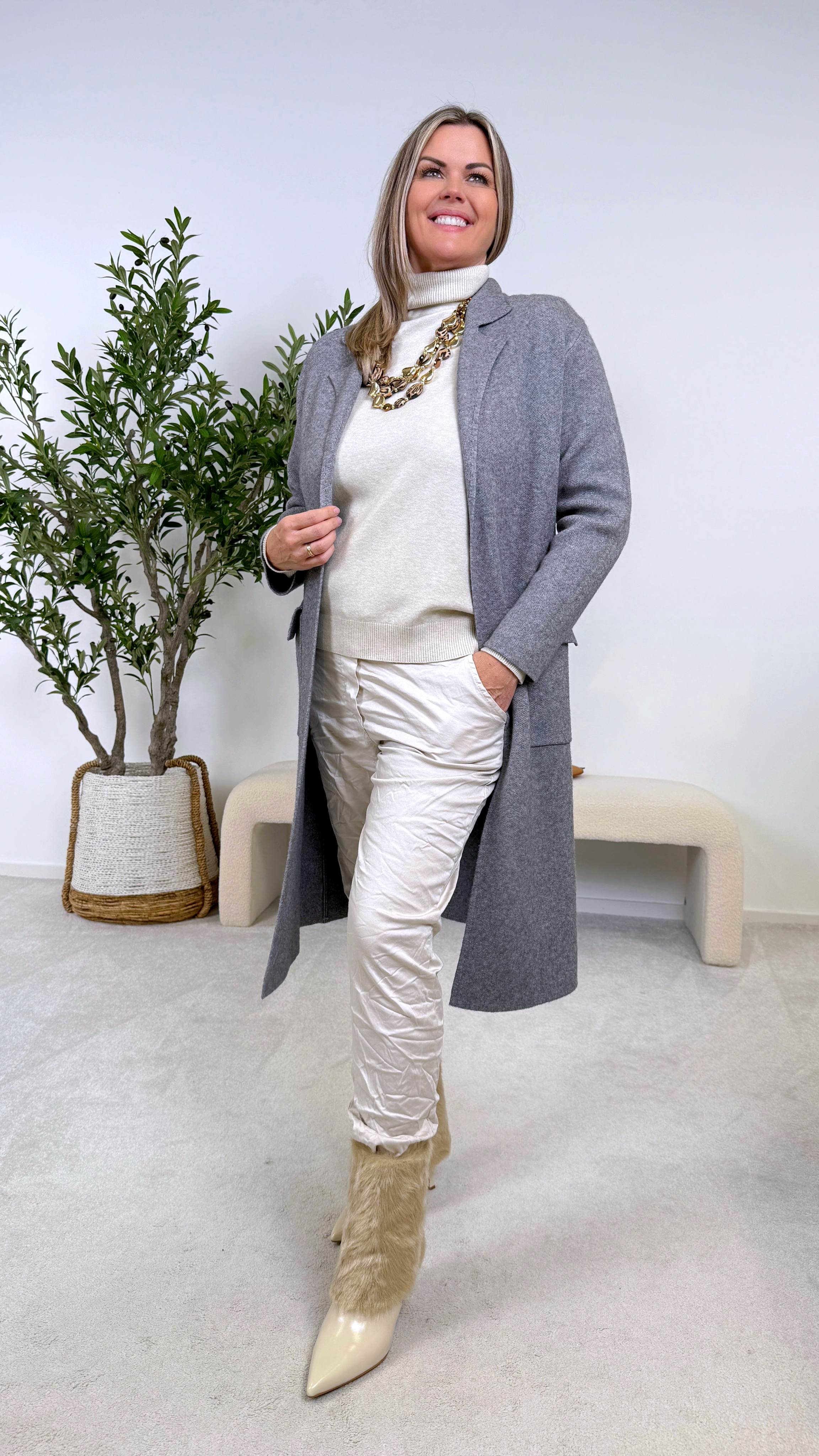 Strickmantel Cloudy Whisper (4 Farben)