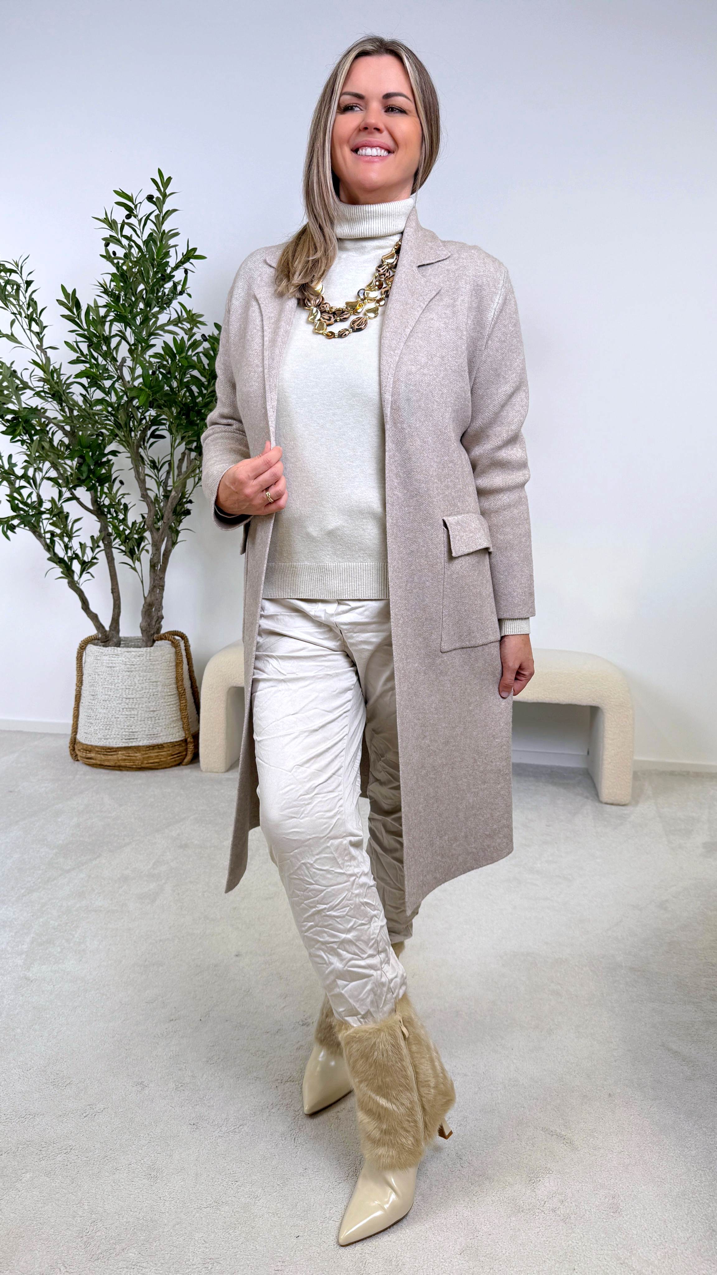 Strickmantel Cloudy Whisper (4 Farben)