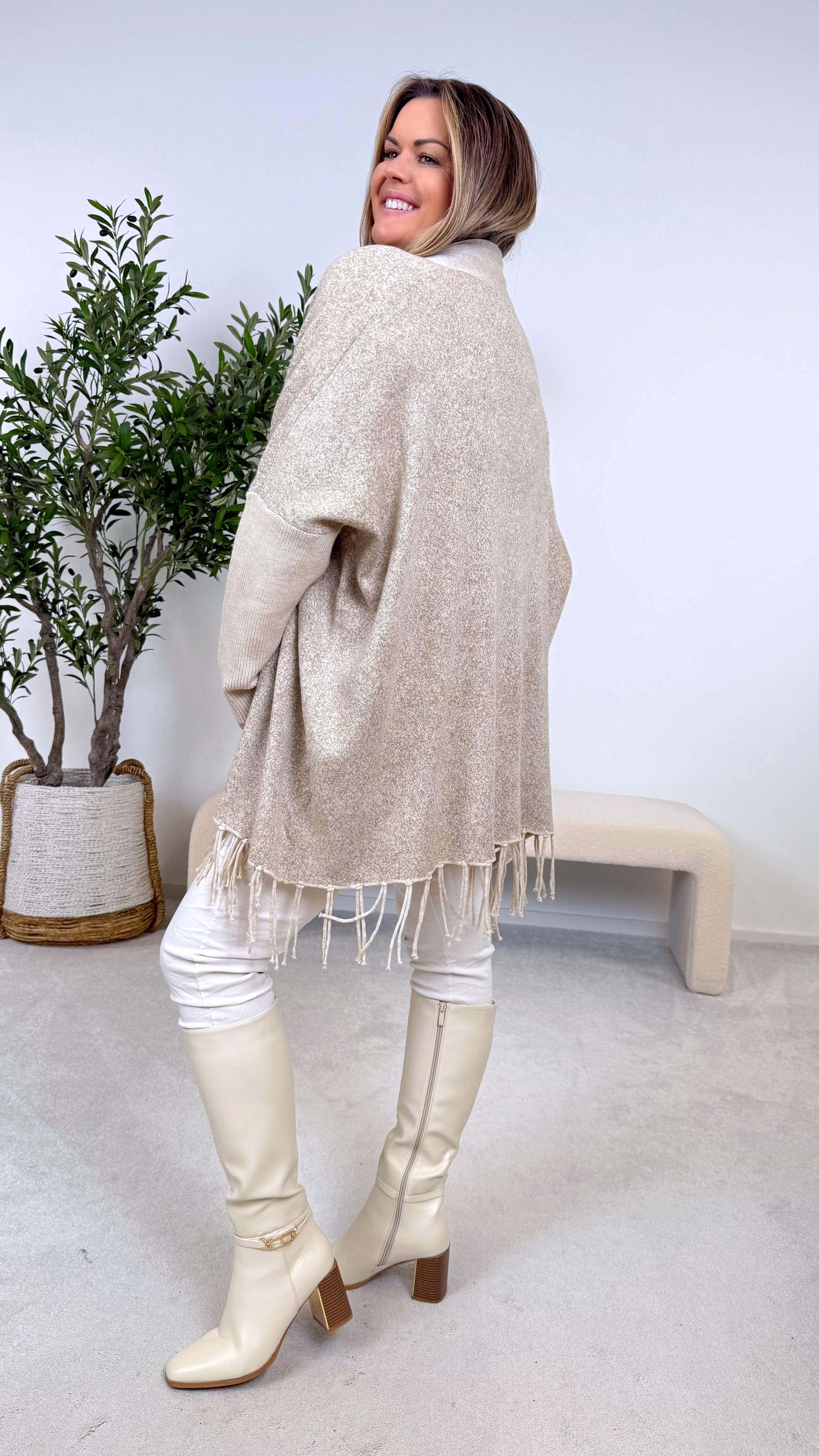 Cardigan Whisper Fringe (3 Farben)