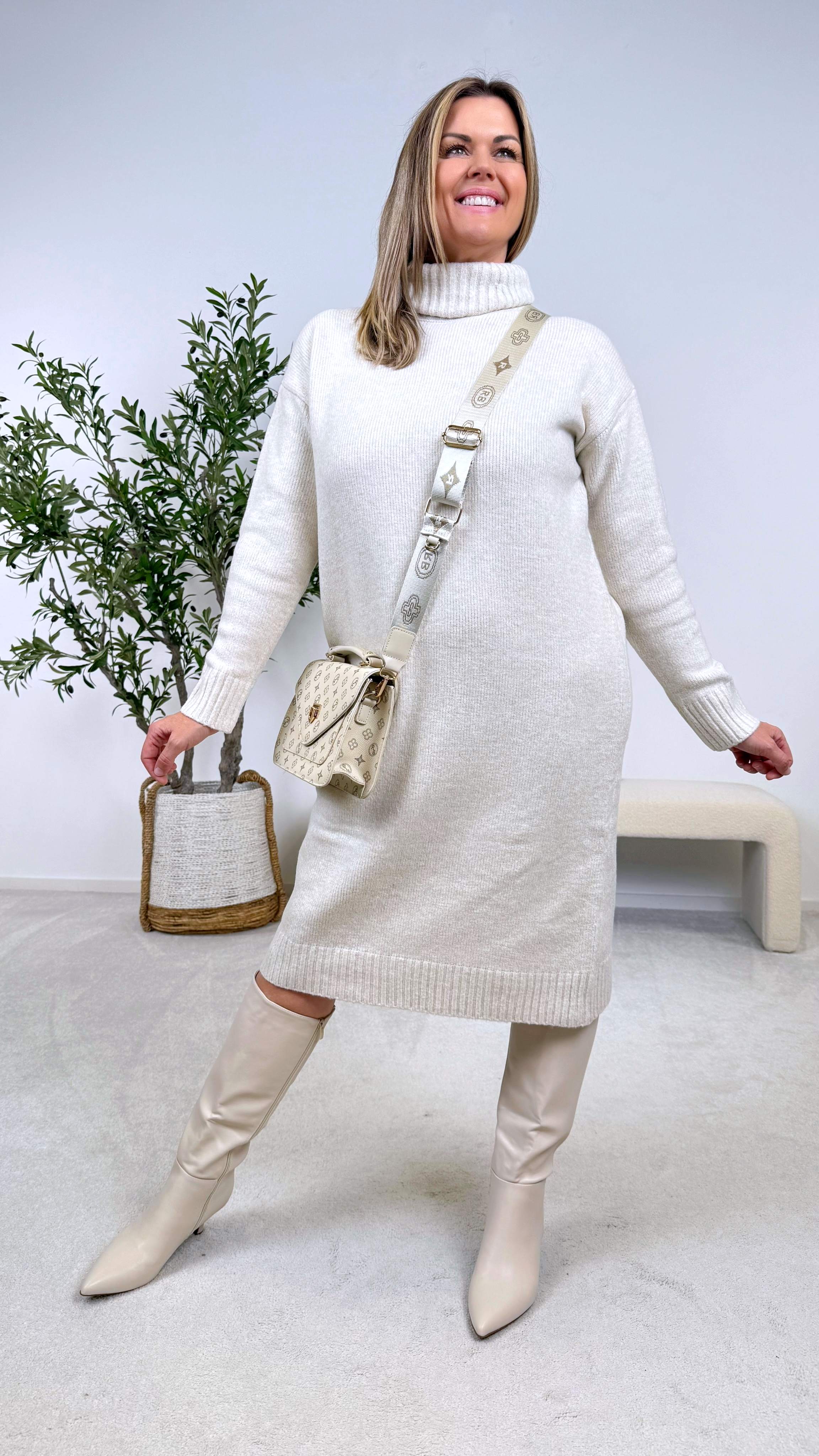 Strickkleid Winter Queen *Beige*