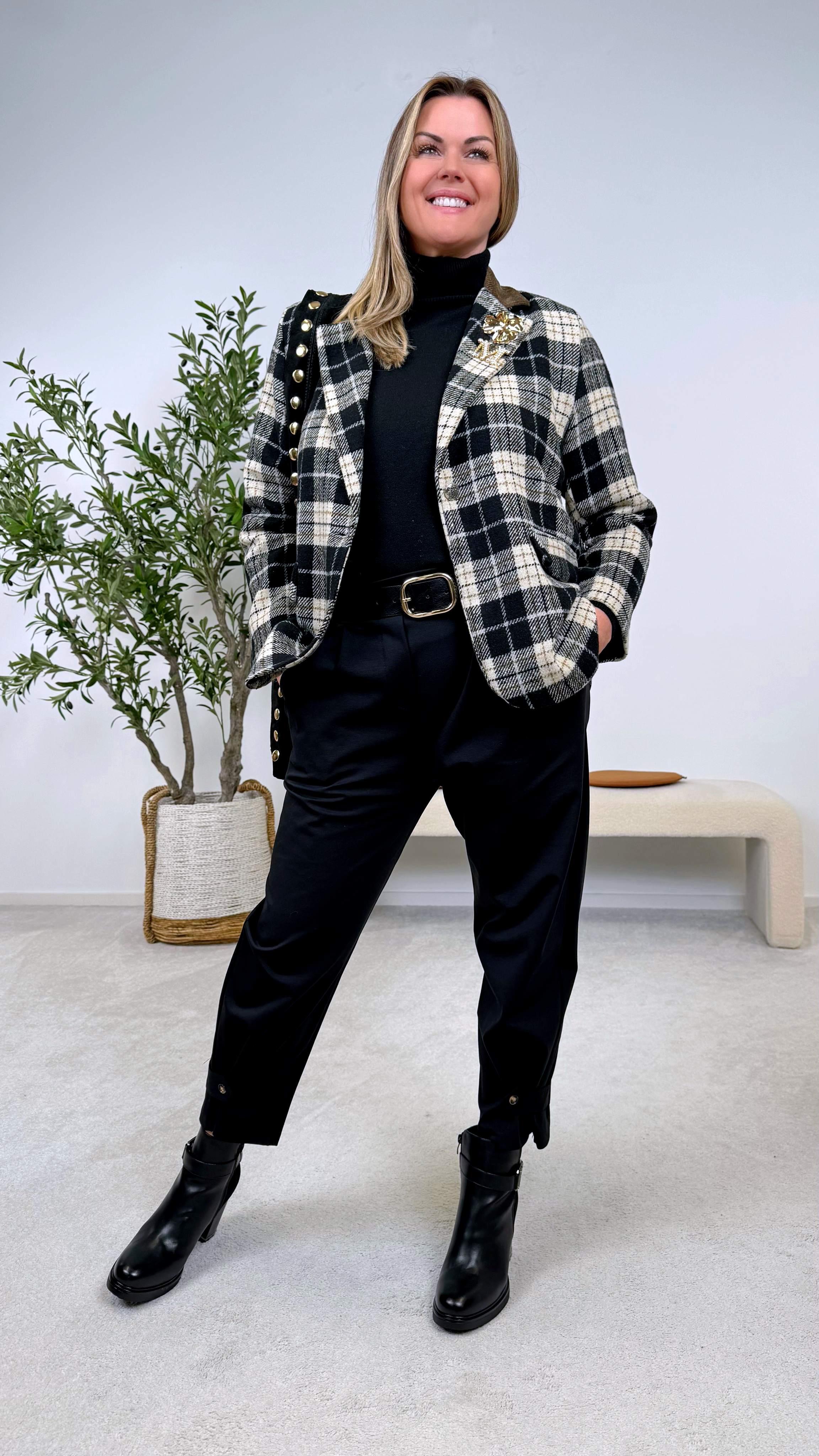 Hose Ankle Detail (9 Farben)