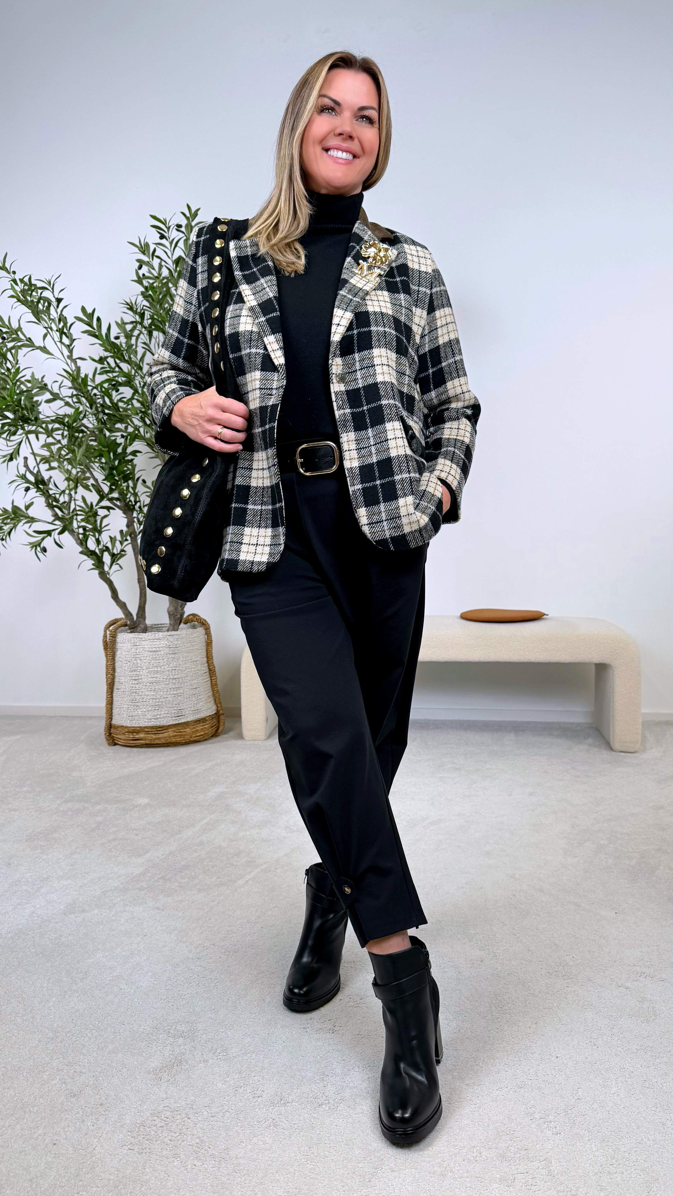 Hose Ankle Detail (9 Farben)