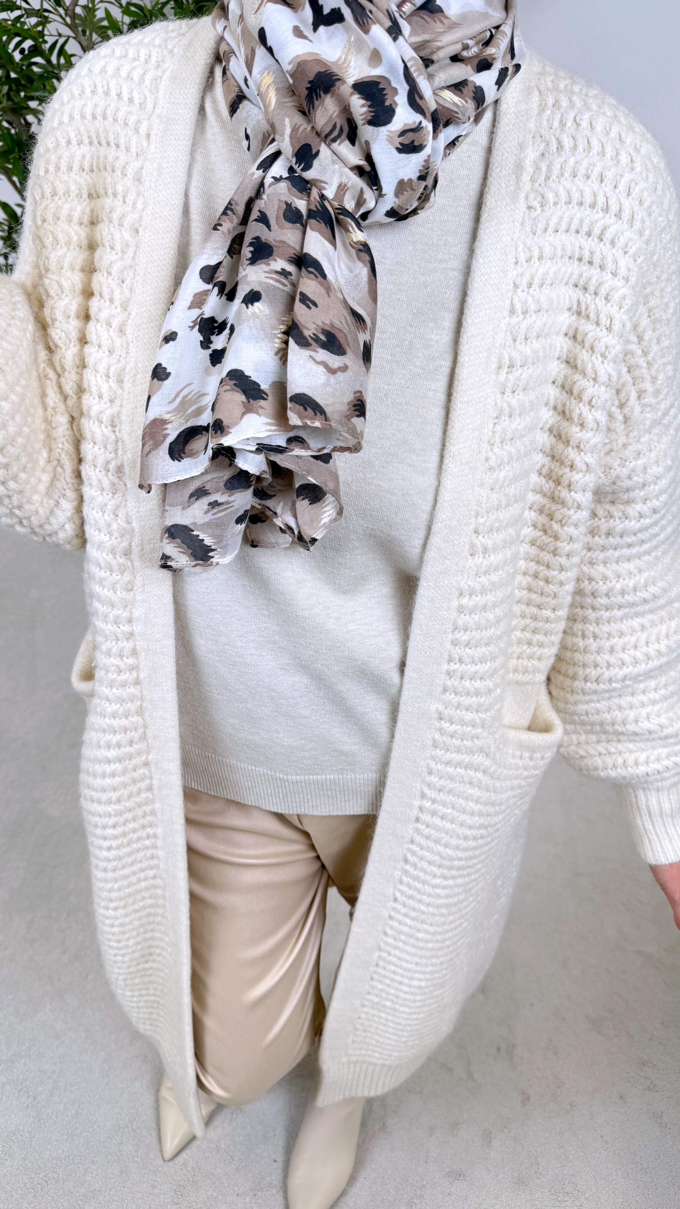 Strickjacke Woolly Vibe *Creme*