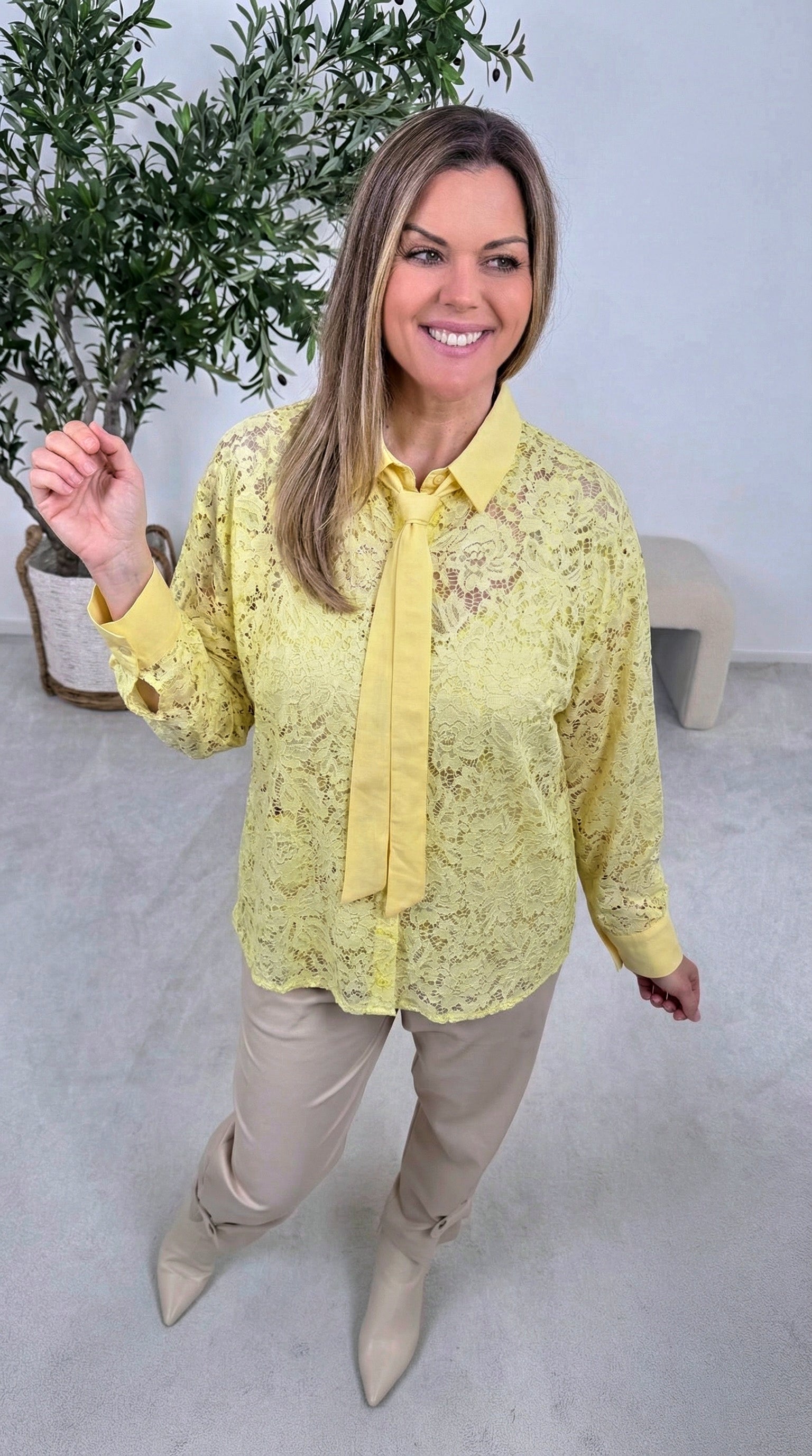 Spitzenbluse Delicate Muse *Gelb*